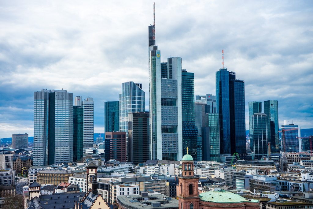 Wir packen an – sympathisch anders. proresult unterstützt das größte Wertpapier Outsourcing Projekt des deutschen Bankensektors Wir packen an – sympathisch anders. proresult unterstützt das größte Wertpapier Outsourcing Projekt des deutschen Bankensektors