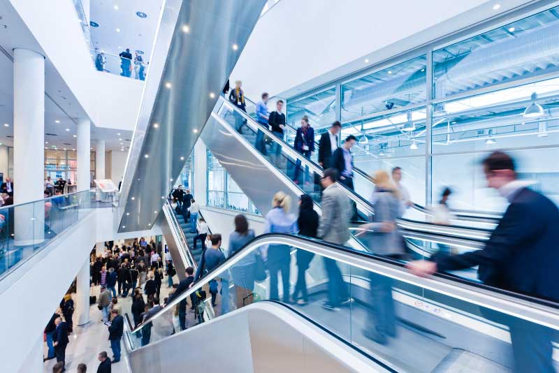 Rolltreppen mit Personen
